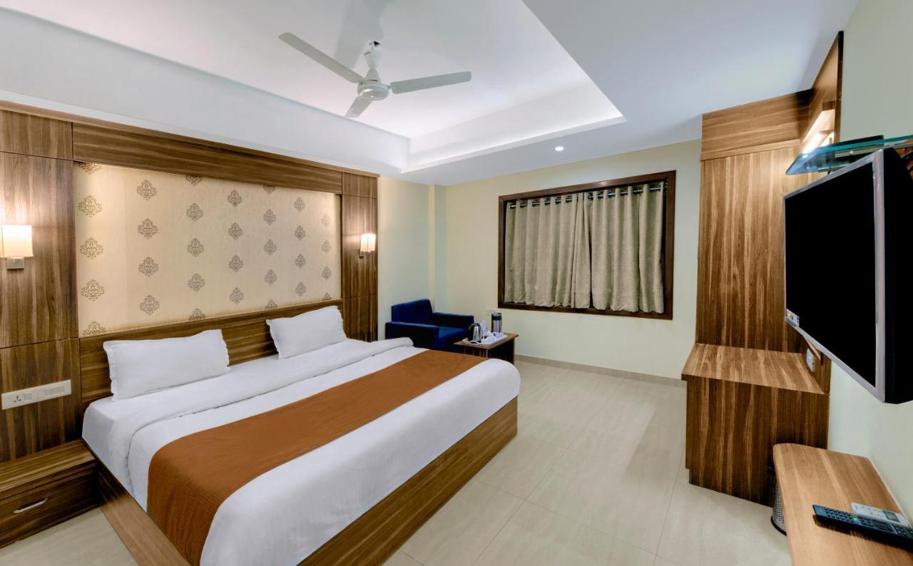 Hotel Shital Inn Ahmedabad Ngoại thất bức ảnh