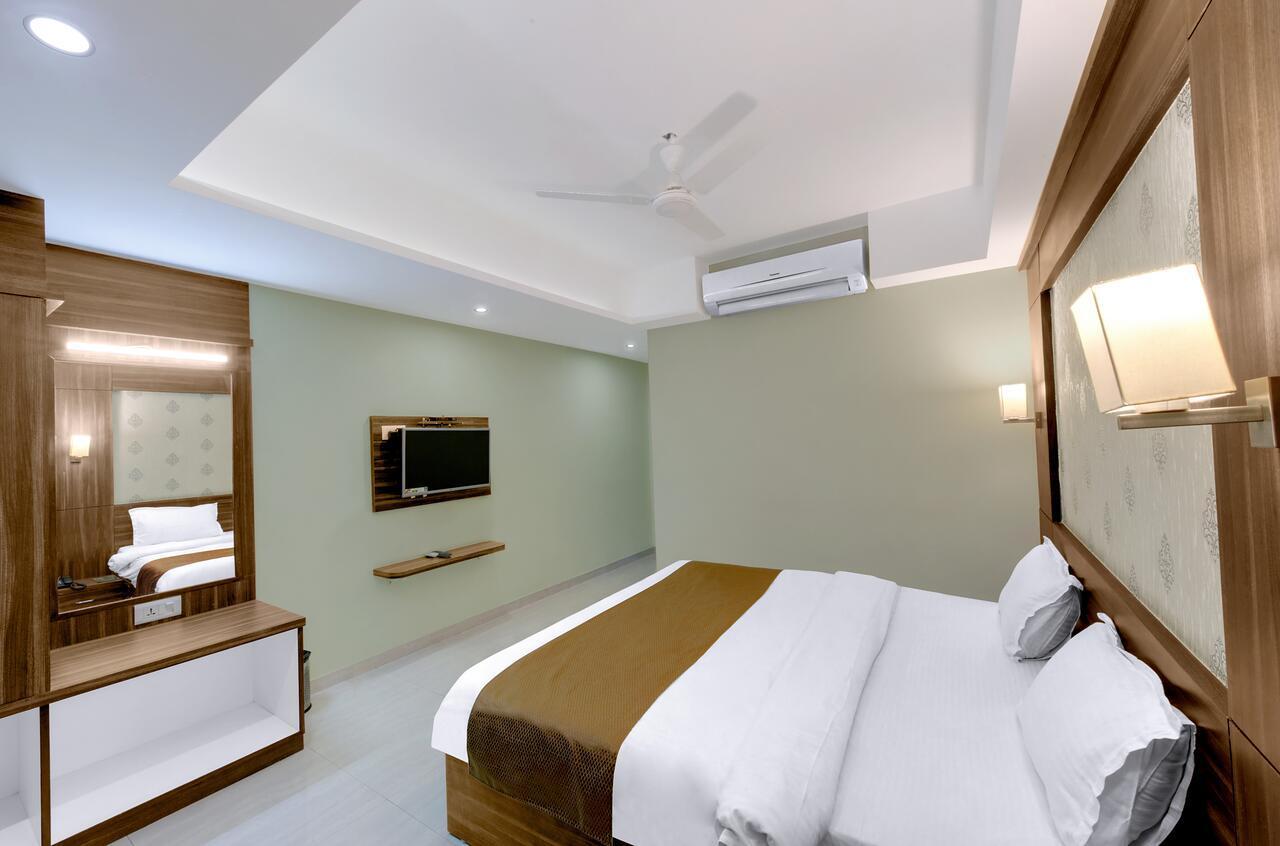 Hotel Shital Inn Ahmedabad Ngoại thất bức ảnh