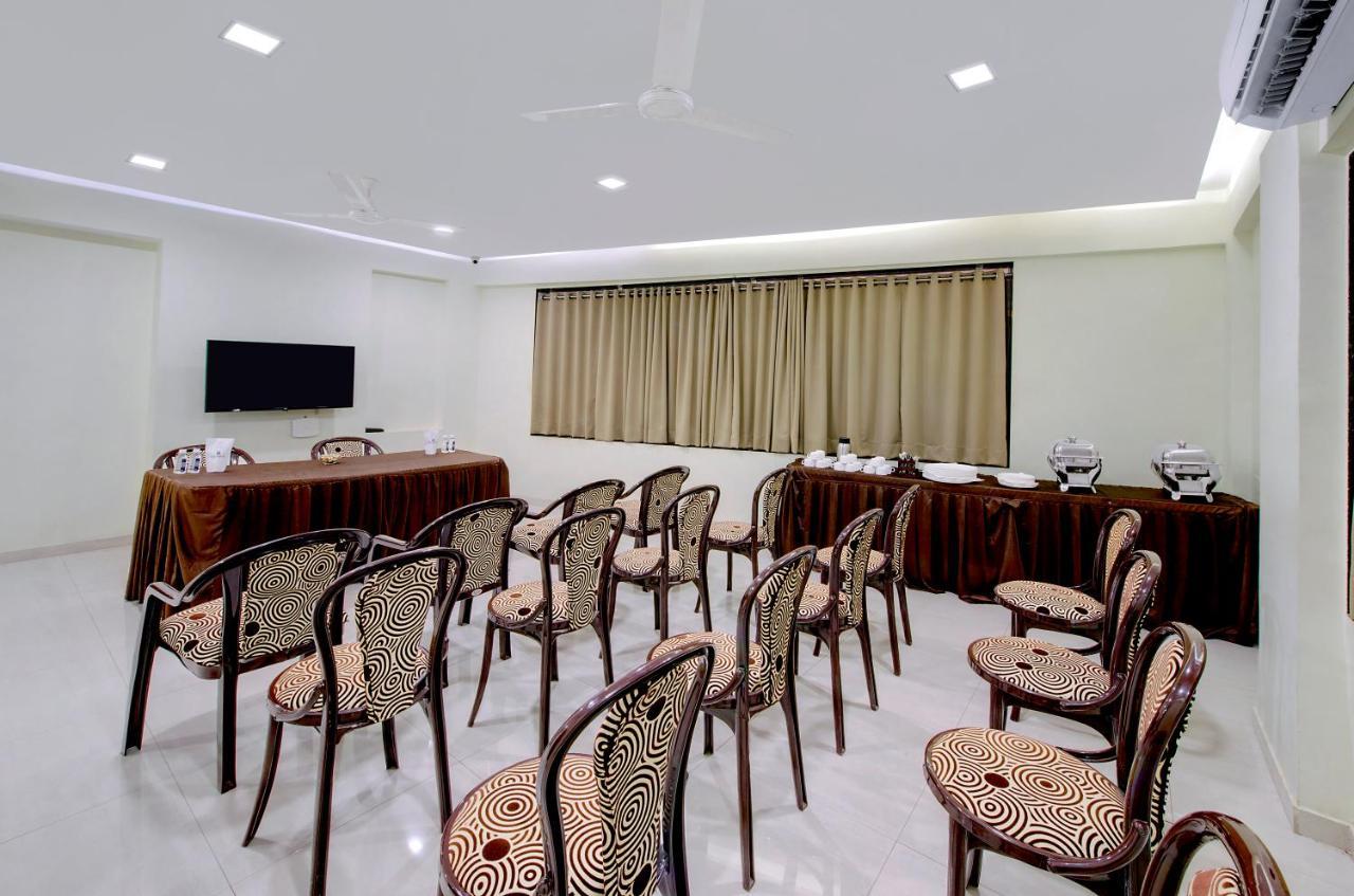 Hotel Shital Inn Ahmedabad Ngoại thất bức ảnh